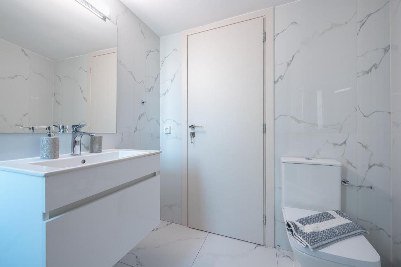 Newly Renovated Apt In The Heart Of Kerameikos Atina Dış mekan fotoğraf